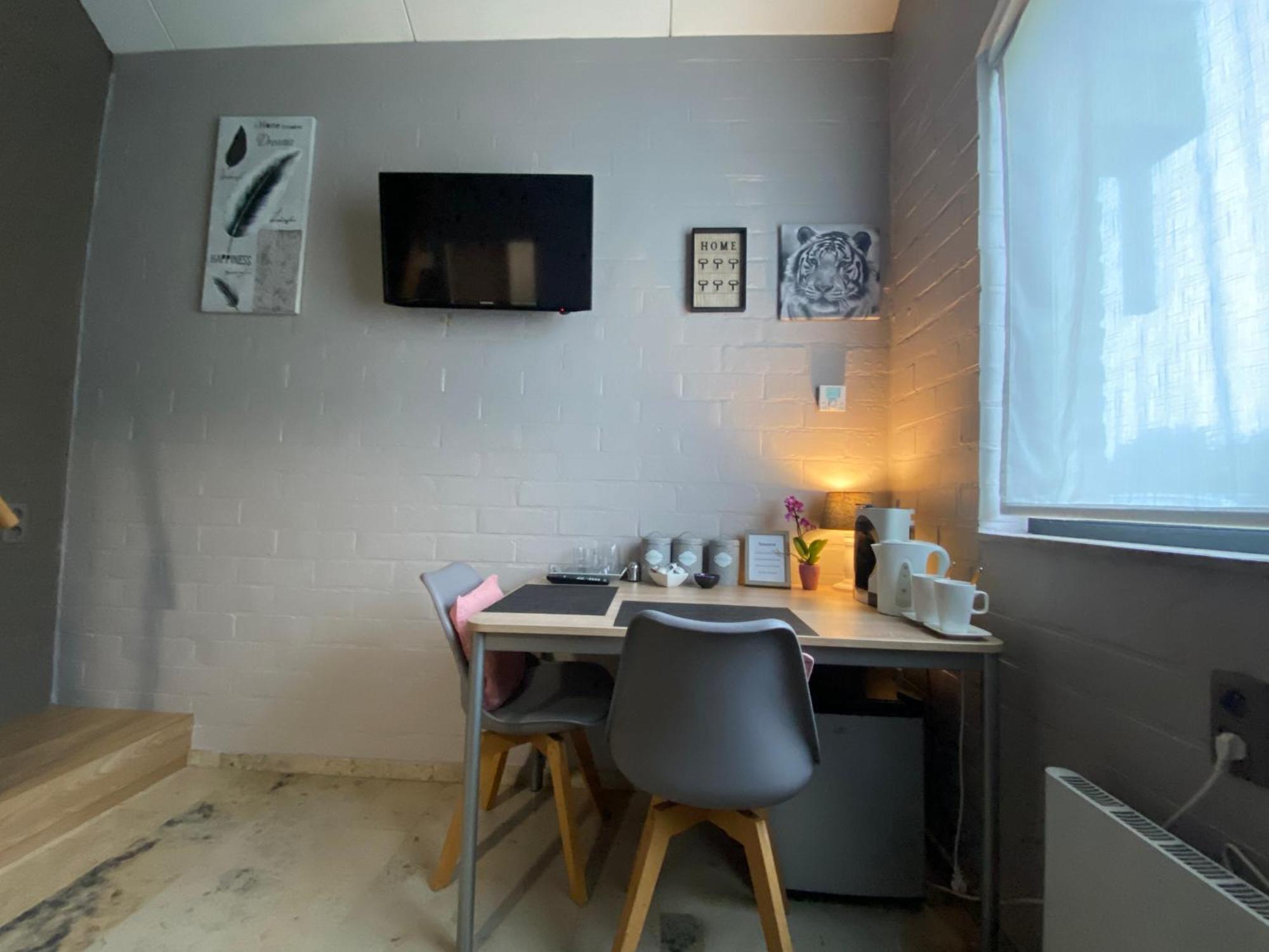 Toezens Bed & Breakfast Ingelmunster ภายนอก รูปภาพ